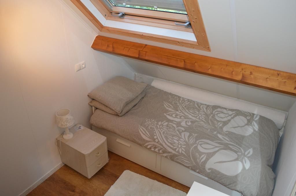 Huize Ouwervelden Bed & Breakfast Wouwsche Plantage Room photo